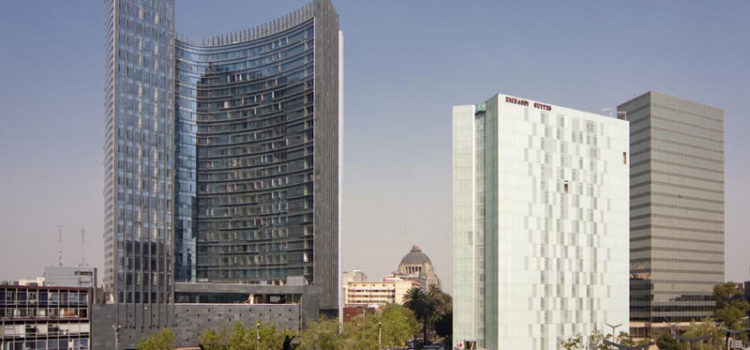 Edificio Plaza Residences en México #design #arquitectura