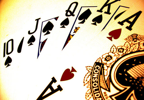 Cáos con la llegada de la regulación al Poker online en España #Poker #regulacion #economia