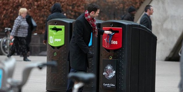 Tira tu corbata y gana libertad. #streetmarketing #publicidad