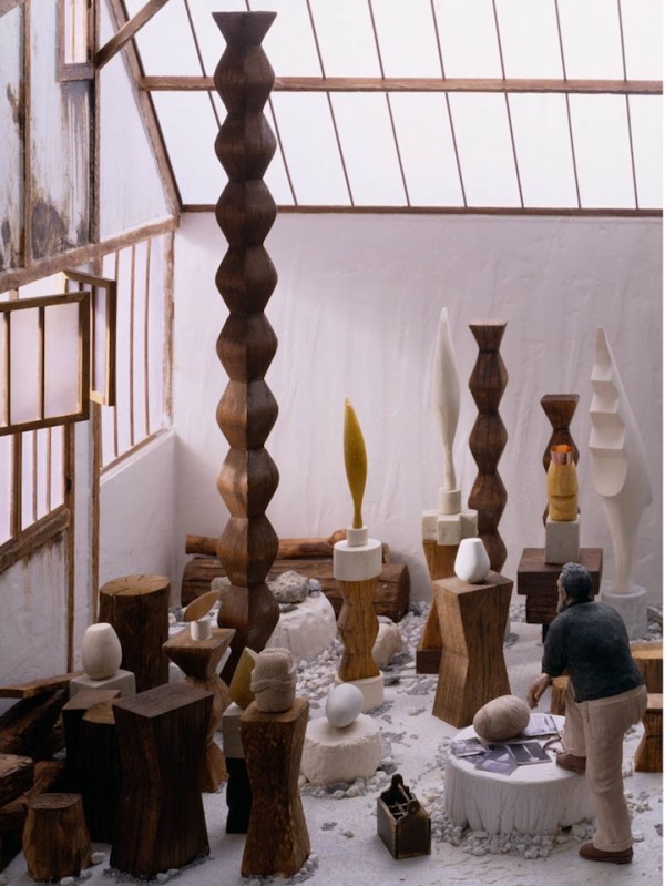 9JoeFig_Brancusi-Miniature-600x799