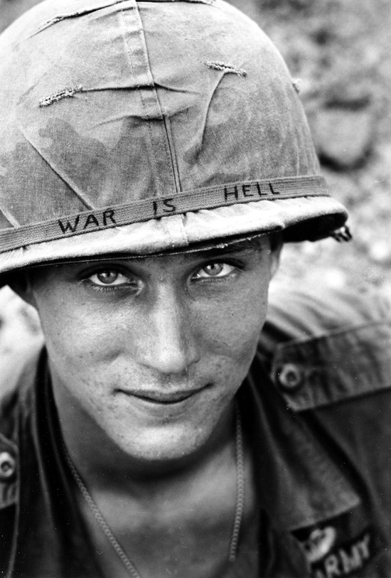 Soldado en Vietnam, 1965.