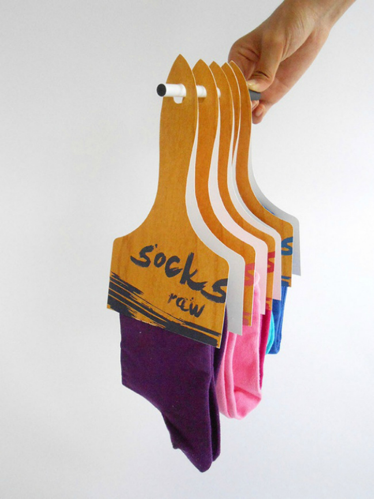 Socksraw y los calcetines-brocha de leejiye
