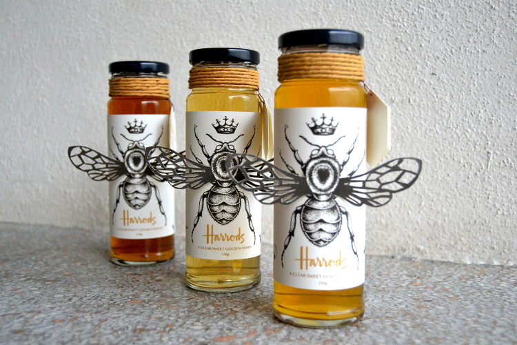 Keyrin Kaswira agregó alas de abeja a este packaging de miel 