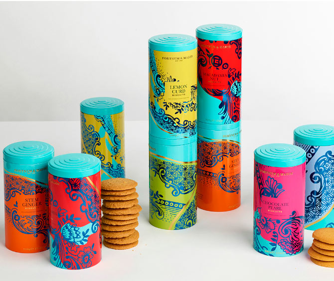 Packaging colorido de las galletas de Fortnum and Mason