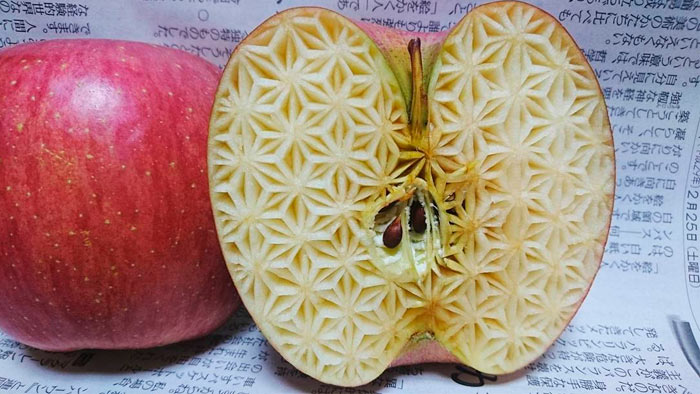 La artista japonesa Gaku se dedica a tallar frutas y verduras